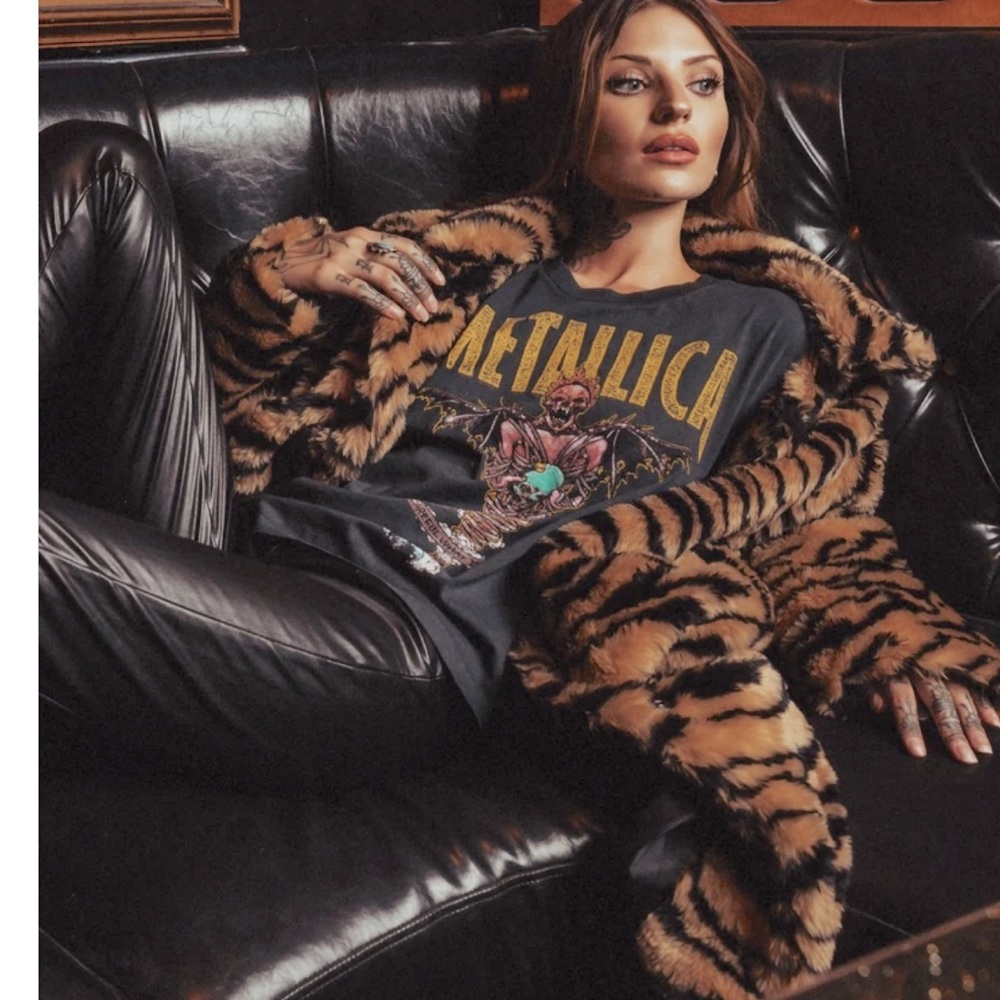 “BIG PIMPIN” Plush Tiger Print Fur Teddy Coat - Picture 2 of 16
